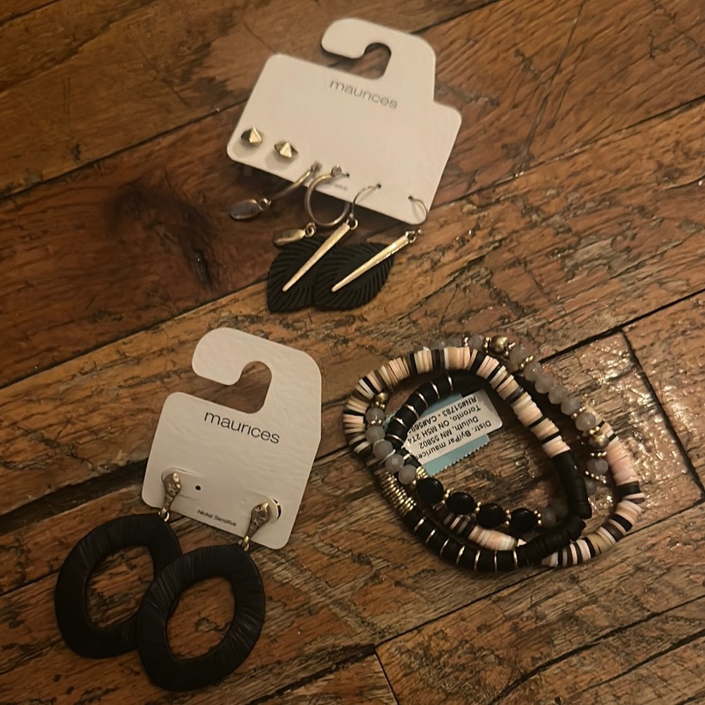 Maurices Black and Gold Earring and Bracelet Set